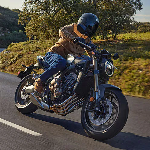 2026 Honda CB650R E-Clutch Review: Smooth Power & New Tech